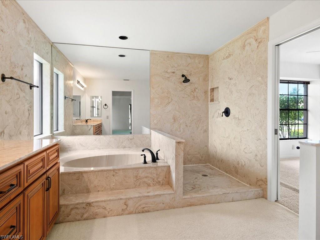 10421 Regent Cir Property Photo 15