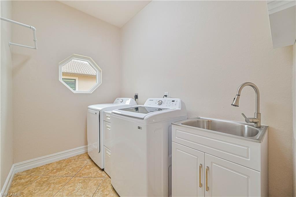 9280 River Otter Dr Property Photo 36