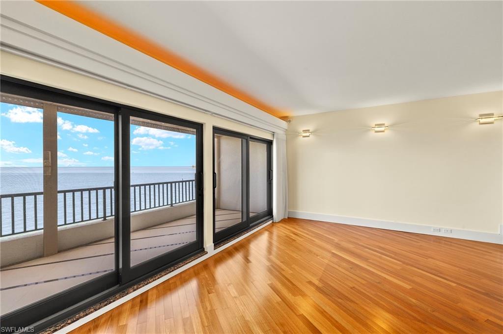 625 La Peninsula Blvd 625 Property Photo 6