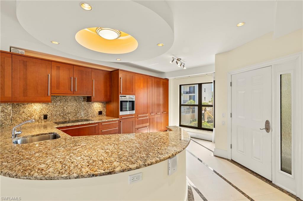625 La Peninsula Blvd 625 Property Photo 7