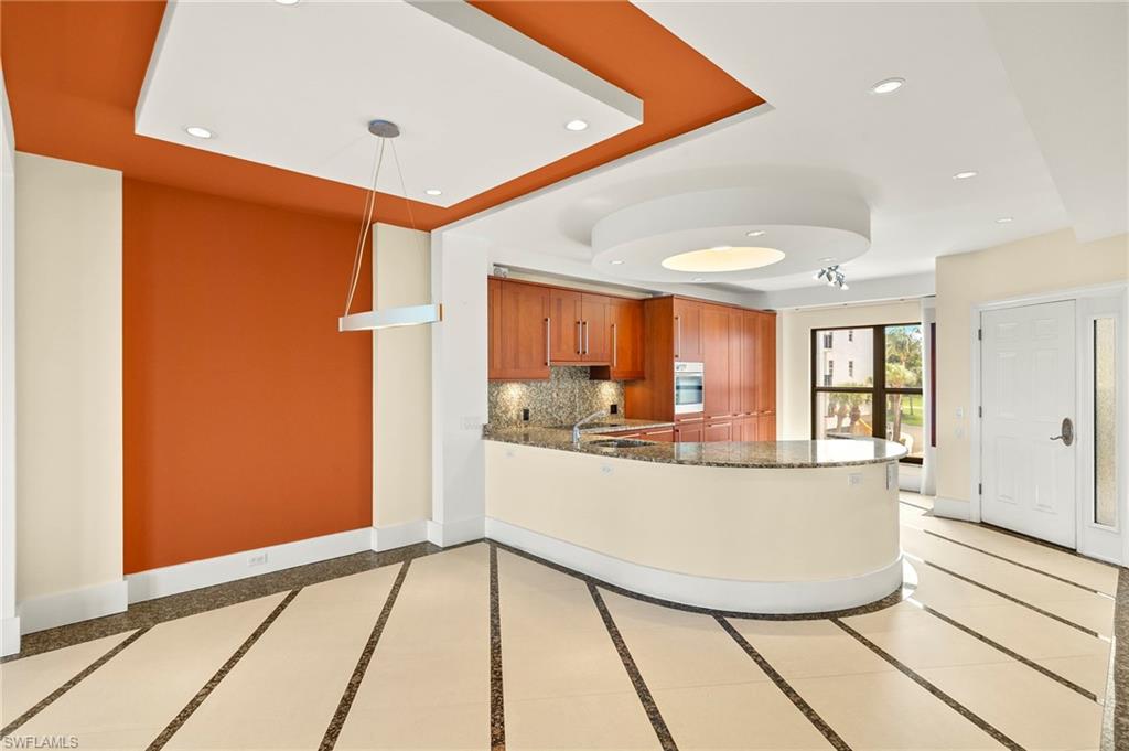 625 La Peninsula Blvd 625 Property Photo 14