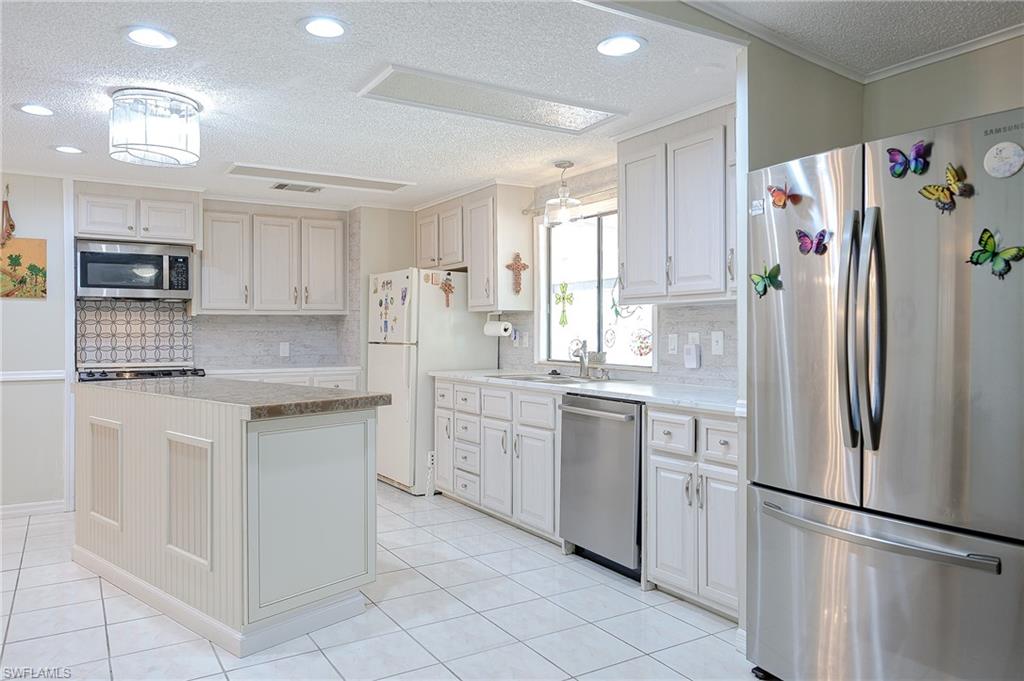 149 Kim Dr 149 Property Photo 7
