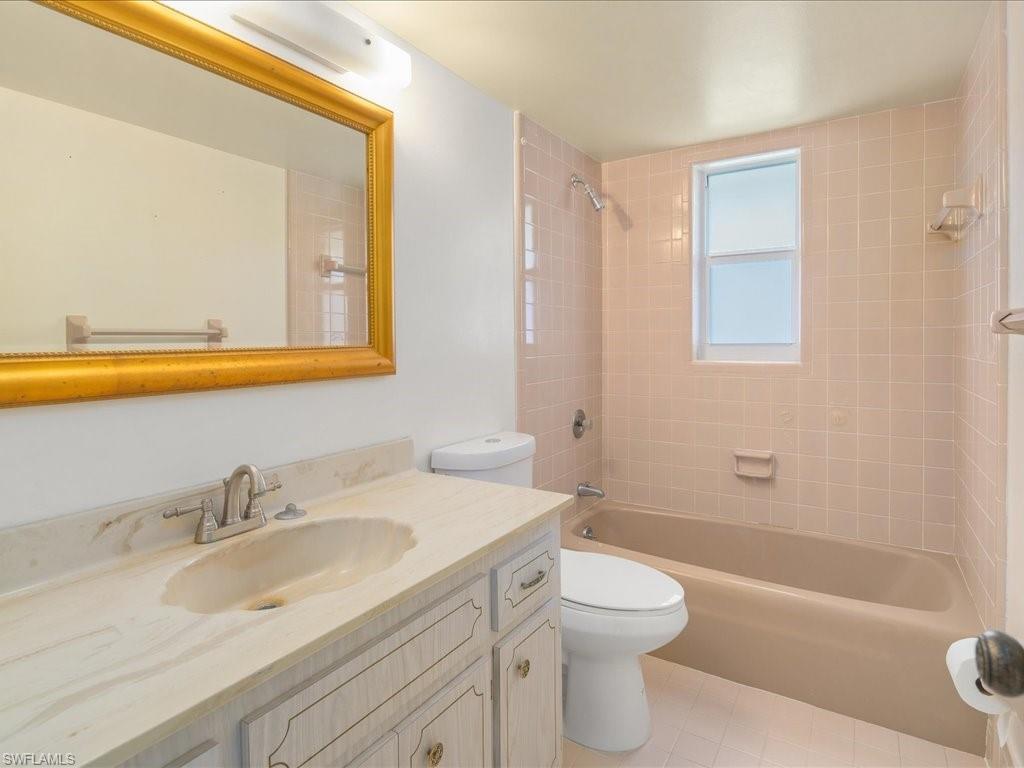 255 Palm Dr # 2 Property Photo 16