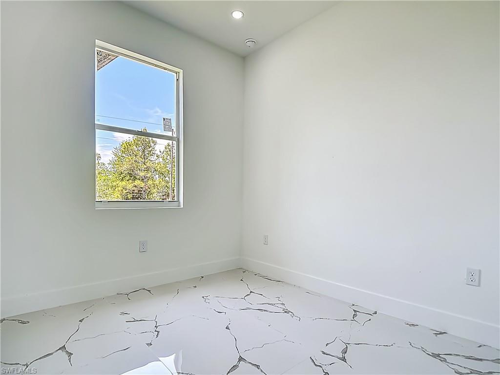 3214 42nd St W Property Photo 34