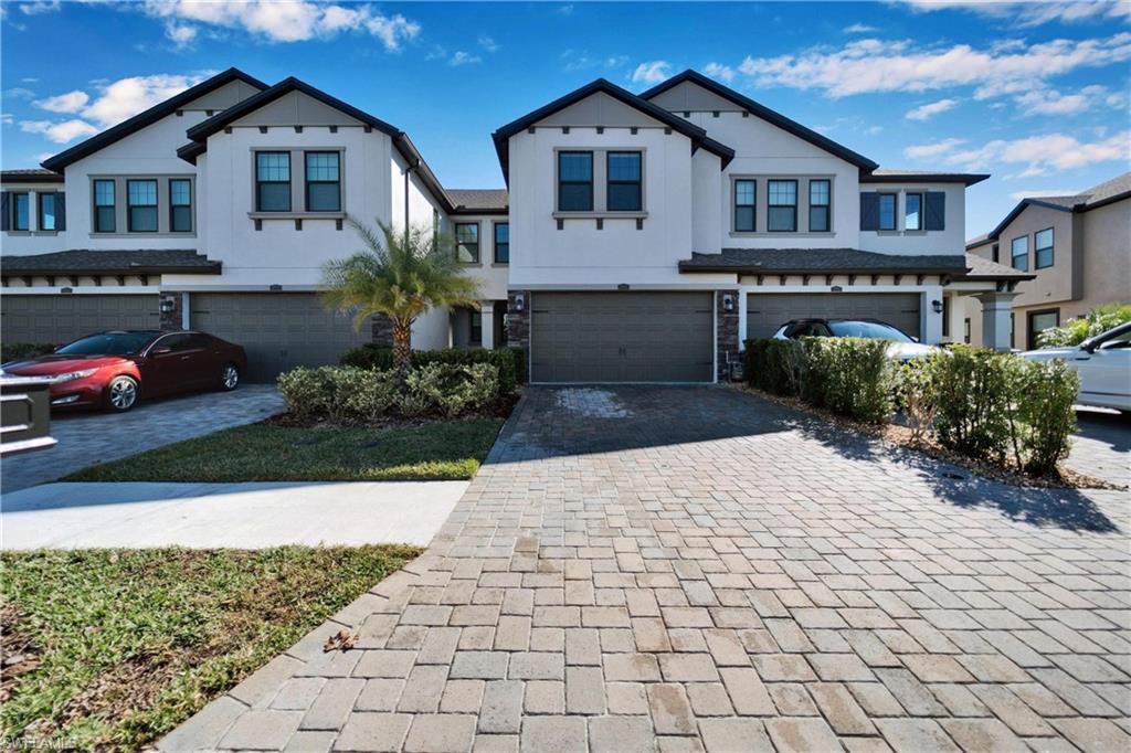 4564 Almada Ln Property Photo 1