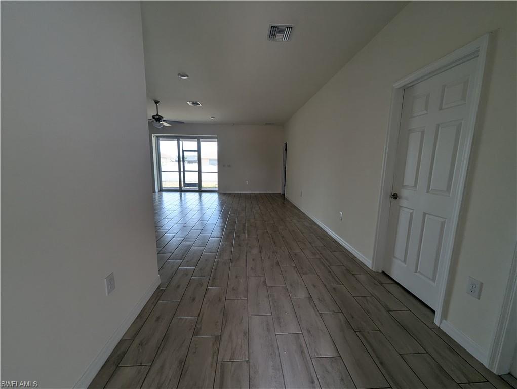 922 Ne 19th St Property Photo 4