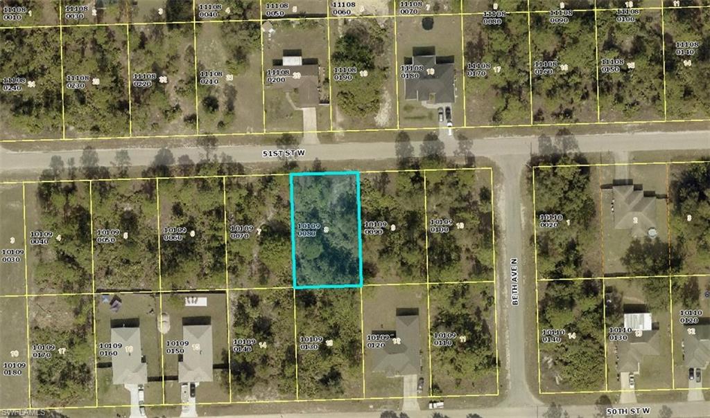 2605 51st St W Property Photo 1