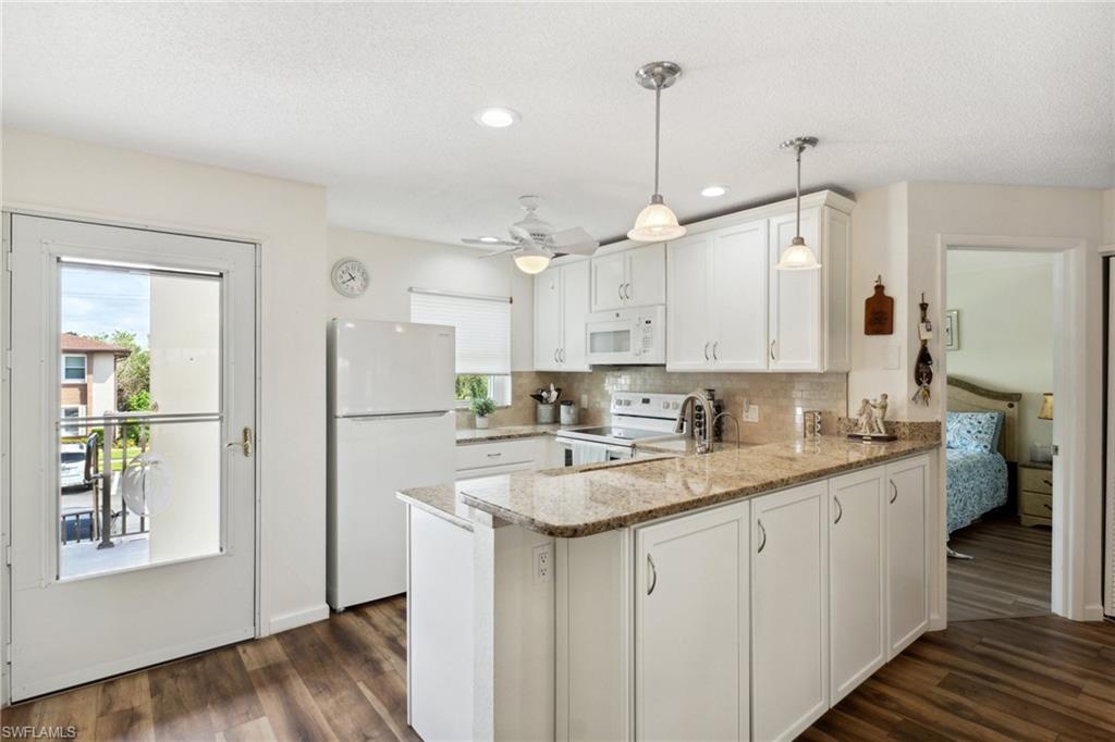 25100 Sandhill Blvd # 201 Property Photo 7