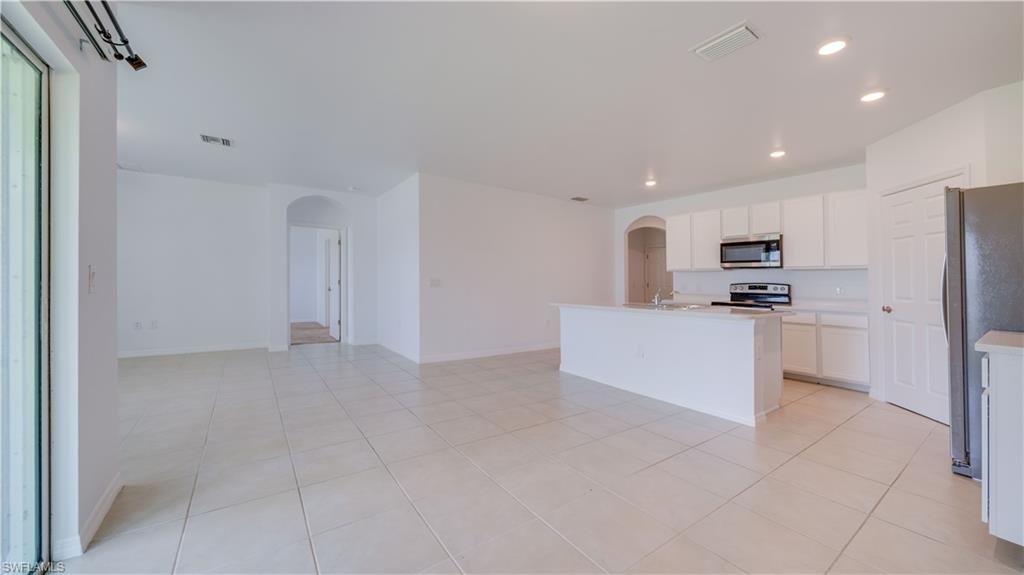 3426 Acapulco Cir Property Photo 10