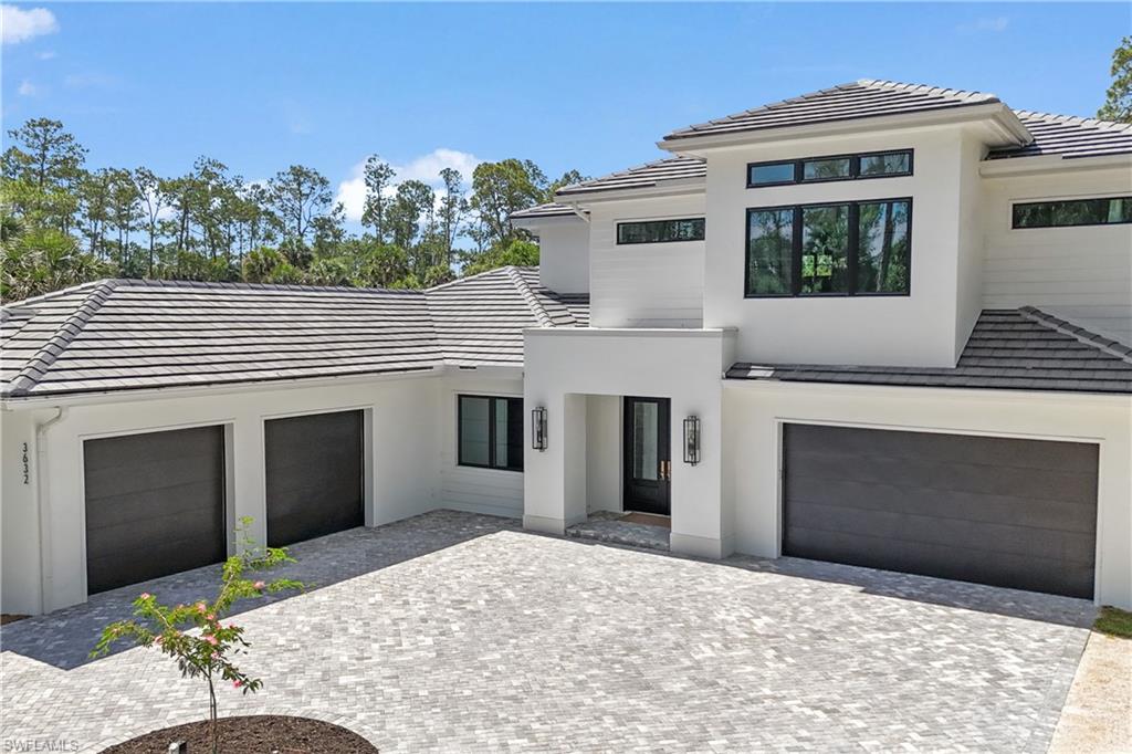 3632 Golden Gate Blvd W Property Photo 1
