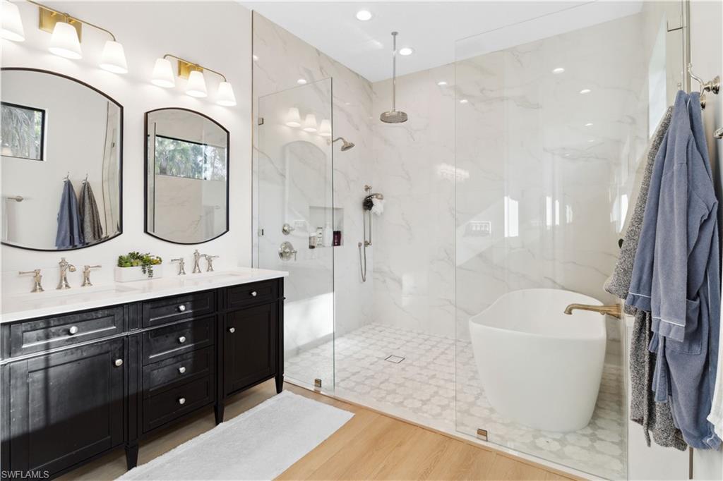 3632 Golden Gate Blvd W Property Photo 19