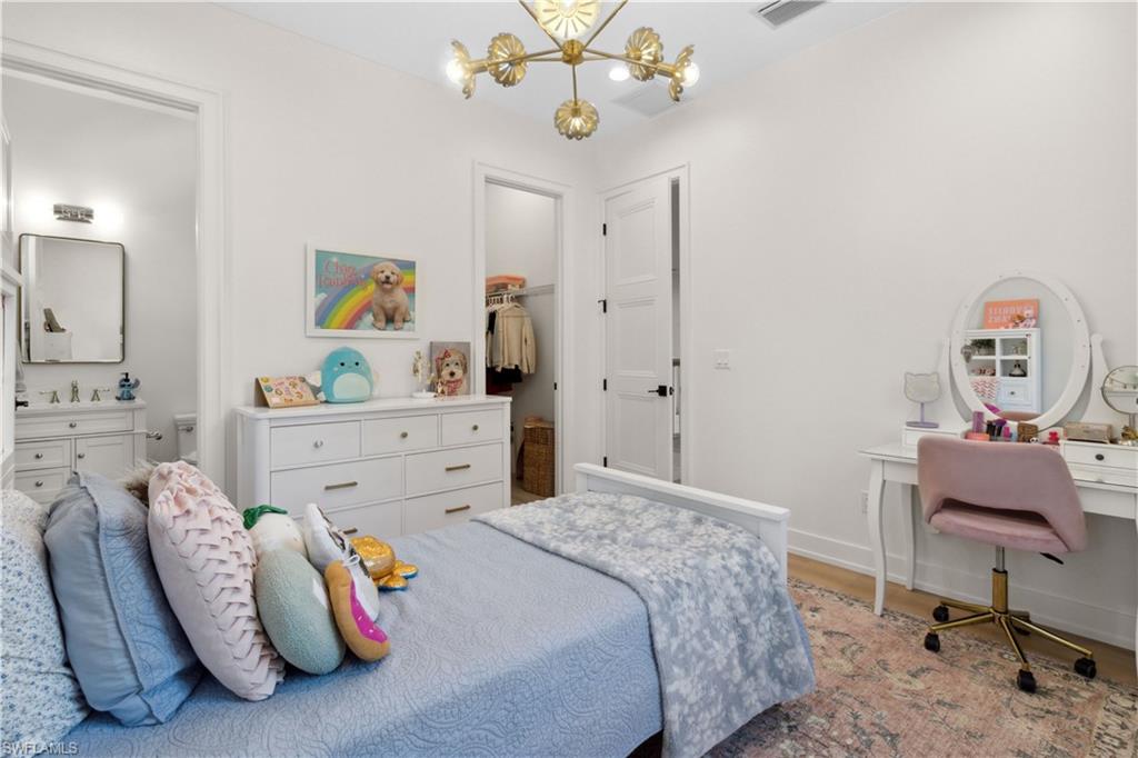 3632 Golden Gate Blvd W Property Photo 27