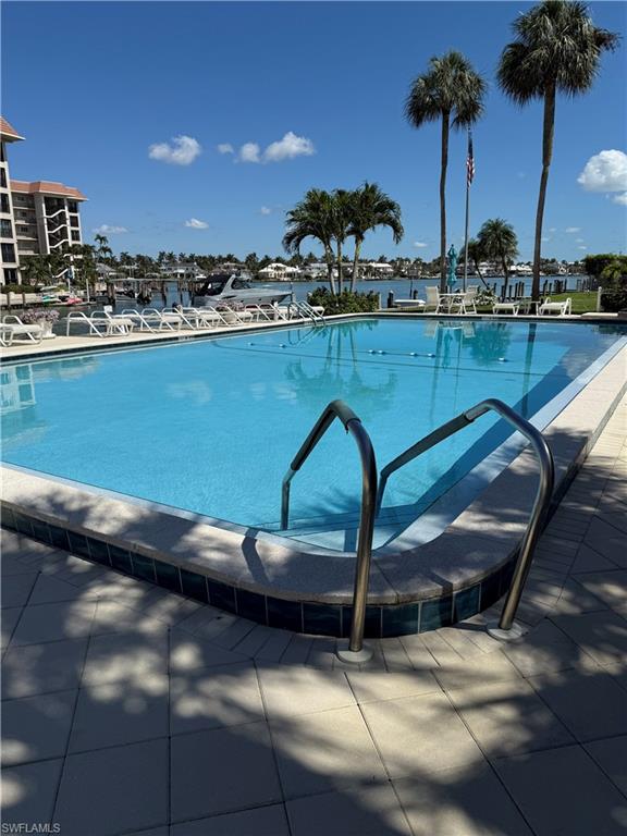 2880 Gulf Shore Blvd N # 404 Property Photo 2
