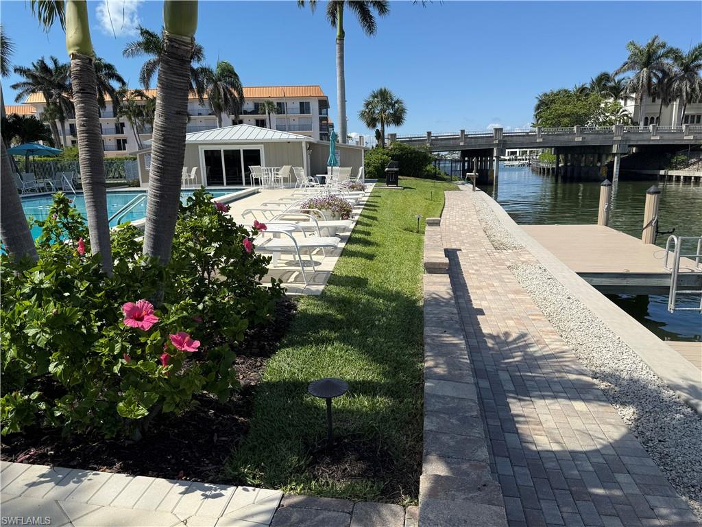 2880 Gulf Shore Blvd N # 404 Property Photo 3
