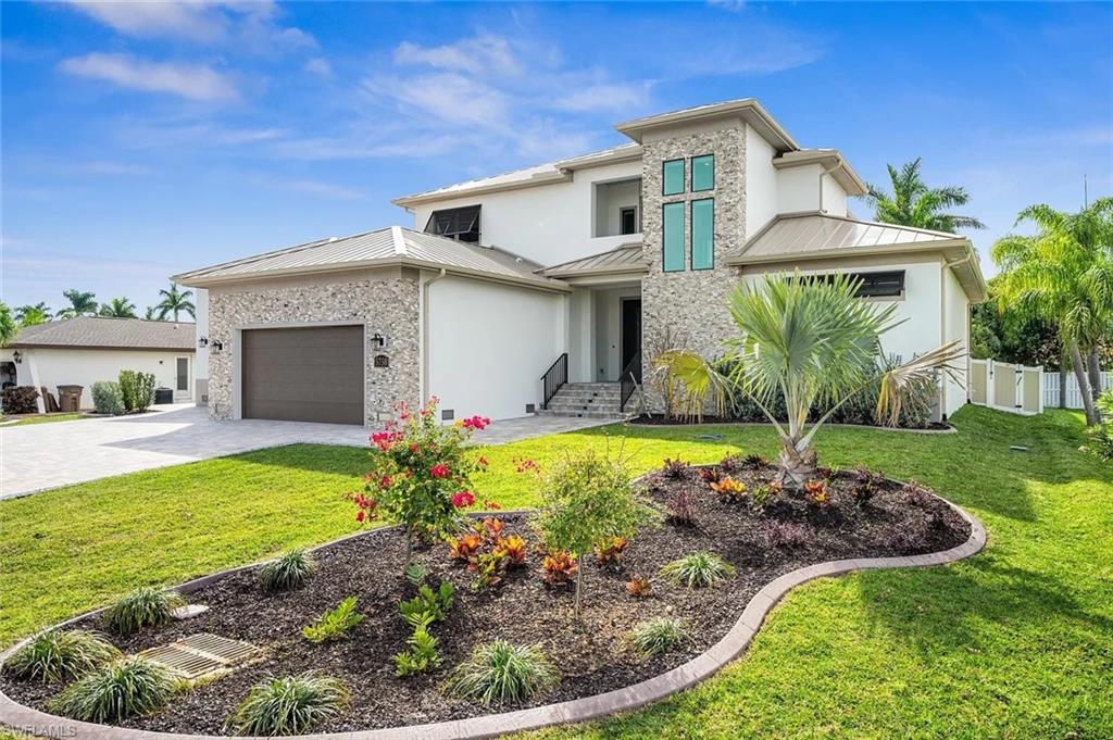5758 Riverside Dr Property Photo
