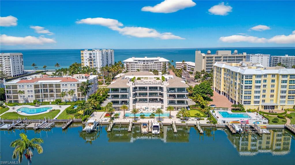 1820 Gulf Shore Blvd N 202 Property Photo 2