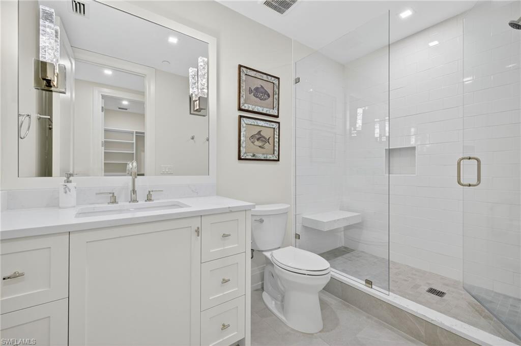 1820 Gulf Shore Blvd N 202 Property Photo 24