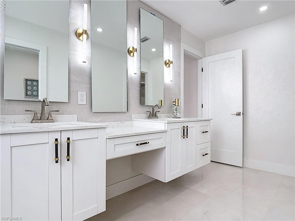 125 41st Ter Property Photo 43