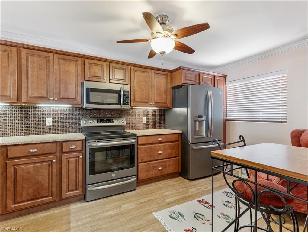 11921 Seabreeze Cove Ln 104 Property Photo 14