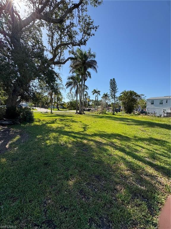 27559 Big Bend Rd Property Photo 2
