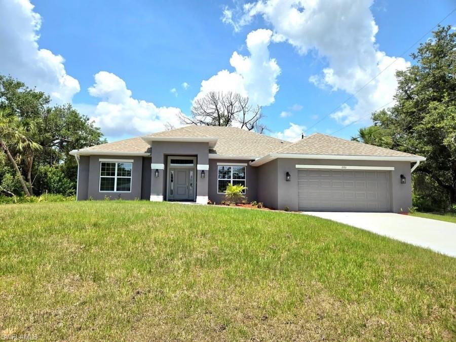2201 Como St Property Photo