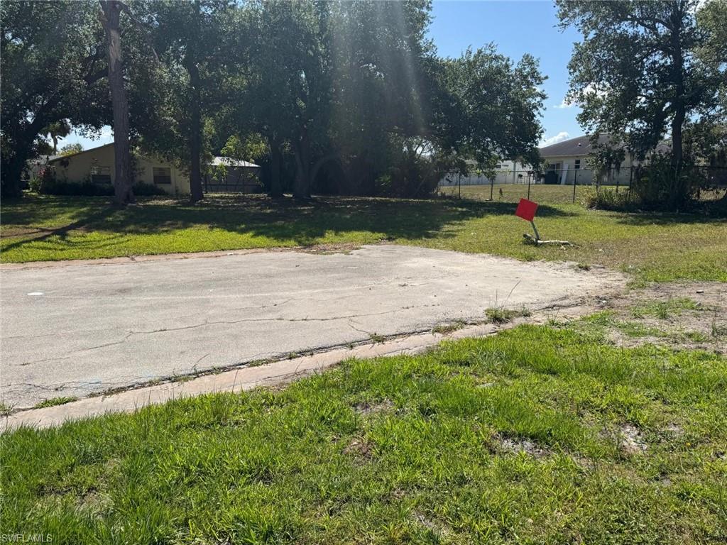 936 Zana Dr Property Photo 2