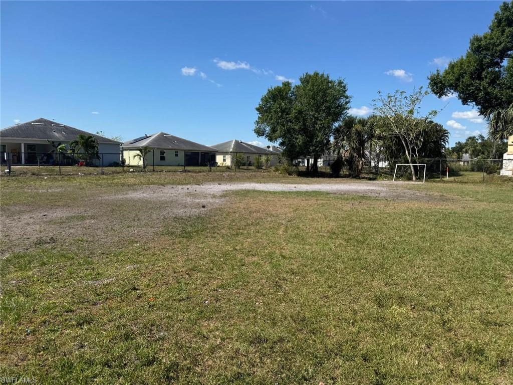 936 Zana Dr Property Photo 3