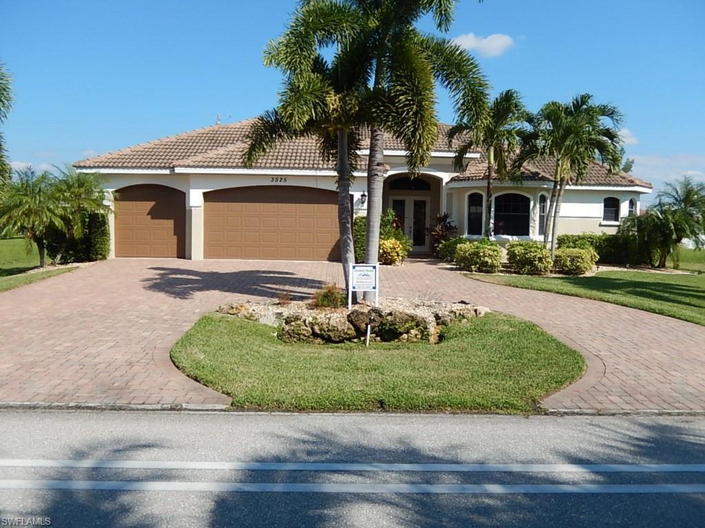 3525 Surfside Blvd Property Photo 2