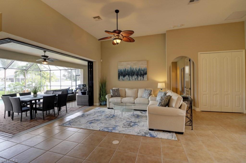 3525 Surfside Blvd Property Photo 12