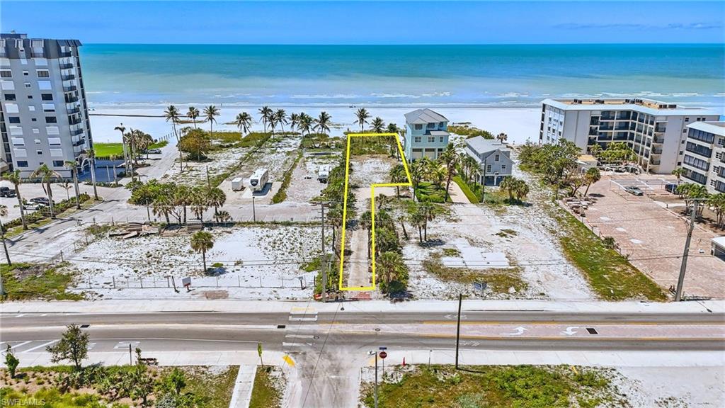 2686 Estero Blvd Property Photo 3