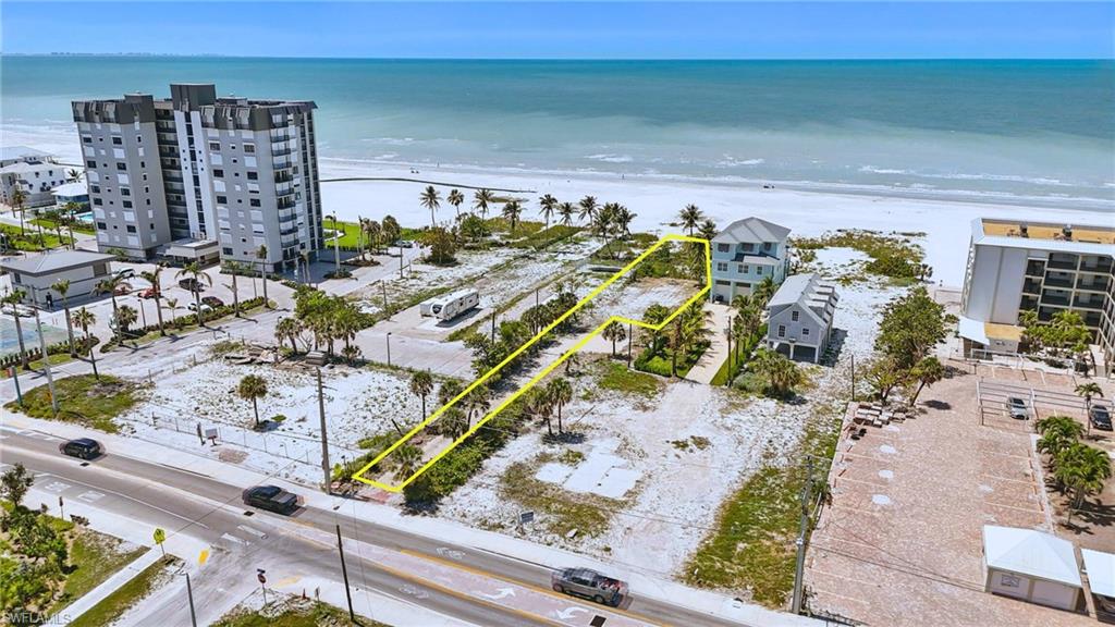 2686 Estero Blvd Property Photo 4