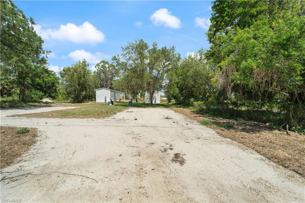 5545 State Road 29 S Property Photo 2