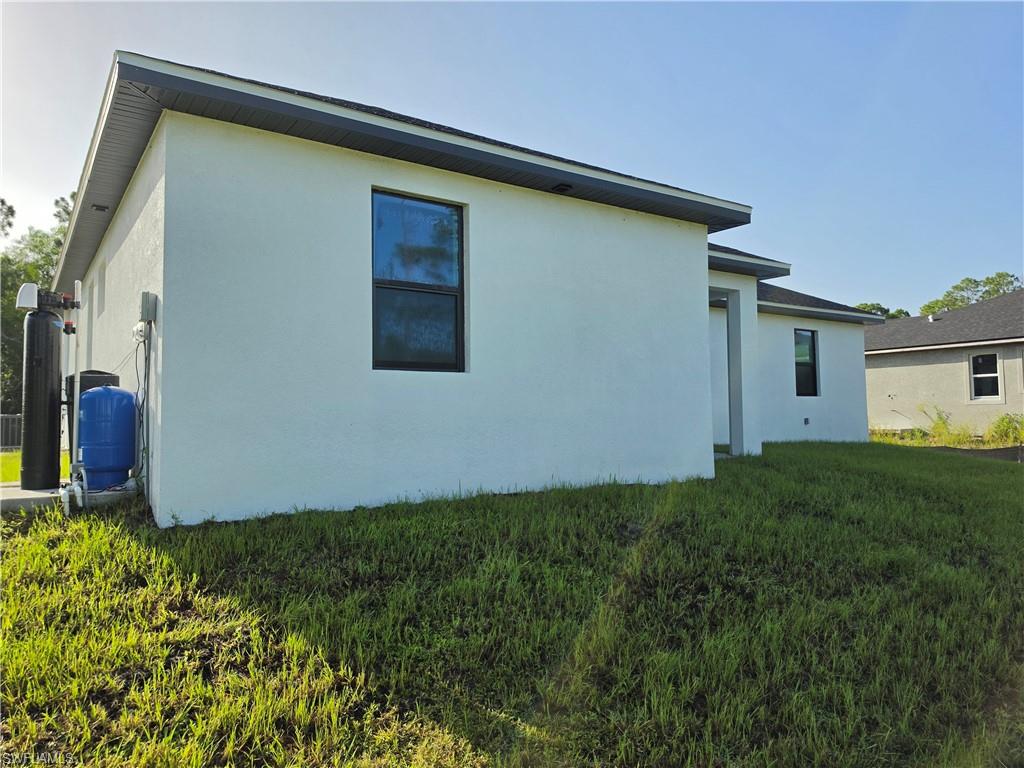 326 Nathan Ave Property Photo 43
