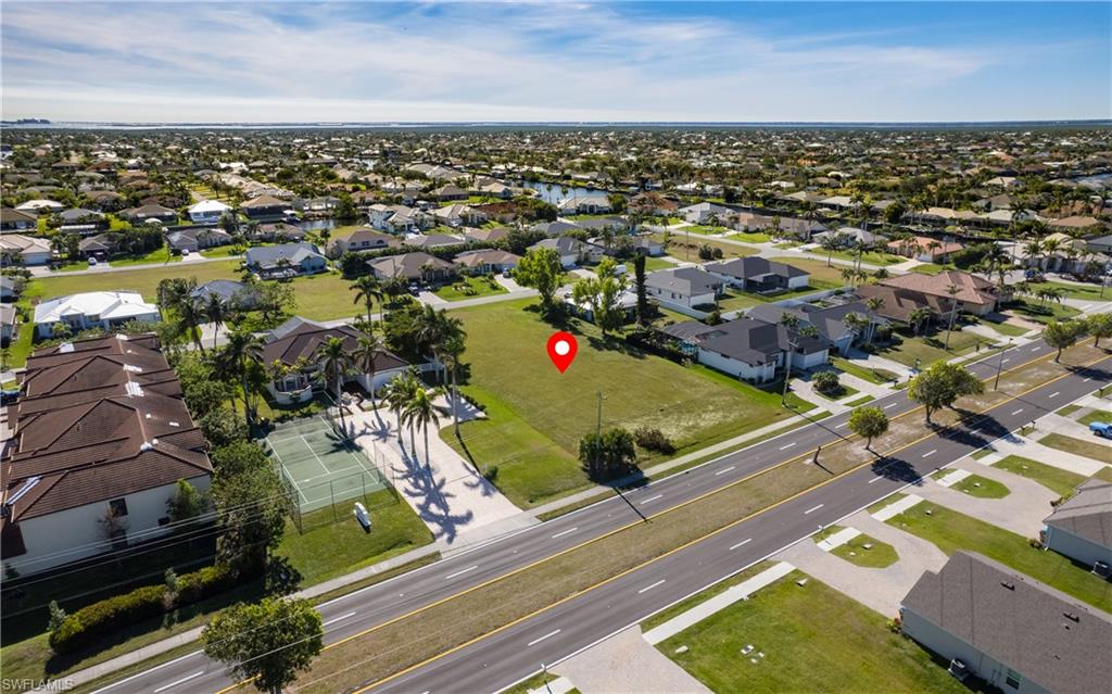 1910 Cape Coral Pkwy W Property Photo 4