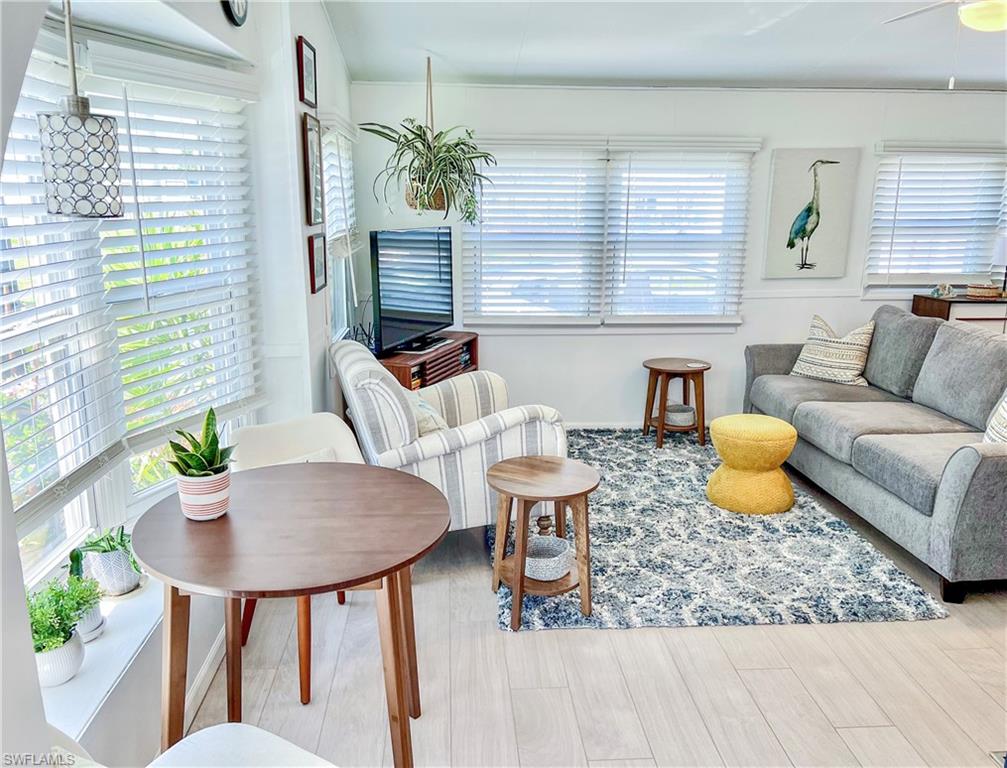 11511 Slipper Shell Dr Property Photo 8