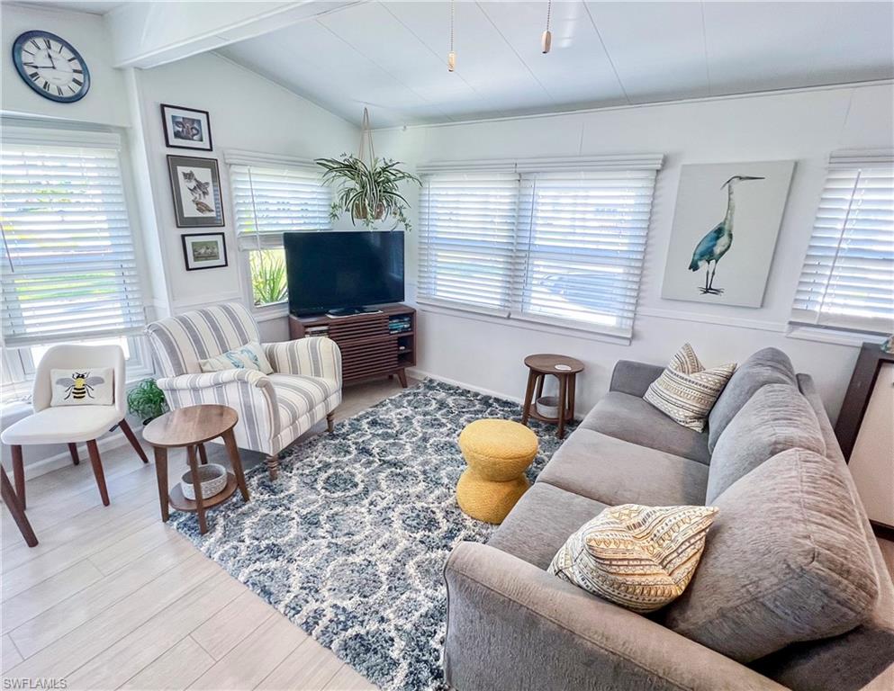 11511 Slipper Shell Dr Property Photo 10