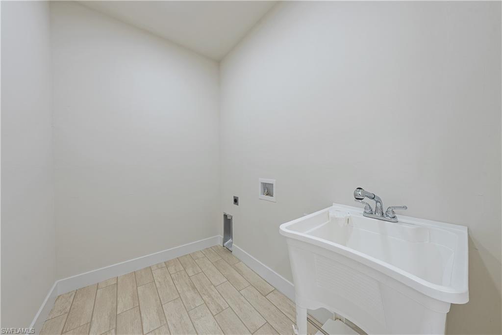 2917 50th St W Property Photo 24