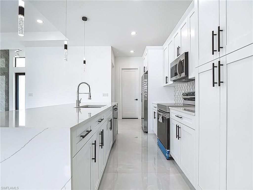 1415 Sw Embers Ter Property Photo 15
