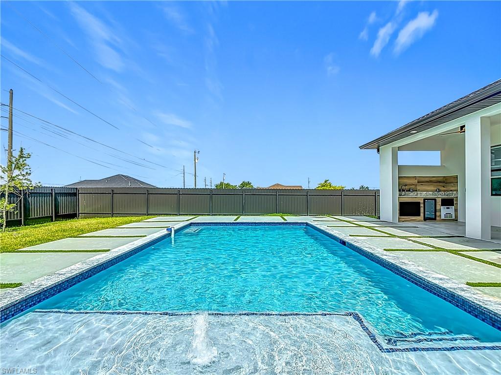 1415 Sw Embers Ter Property Photo 44