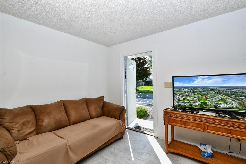 26 Pinewood Blvd Property Photo 5