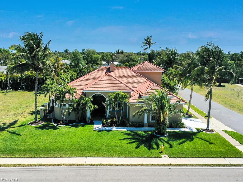 5667 Winkler RD
