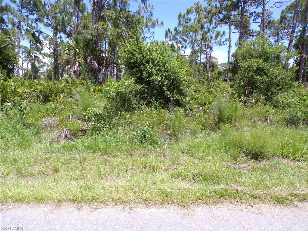 96 Pompano St Property Photo 6