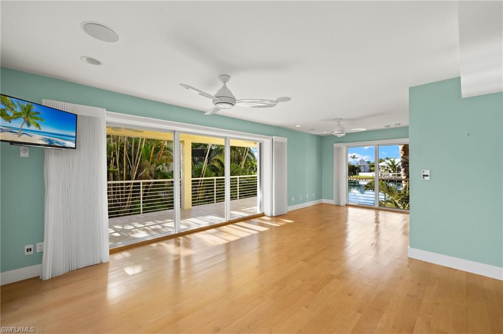 1581 San Carlos Bay Dr Property Photo 24