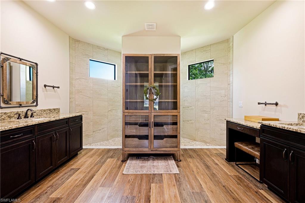 16630 Willow Point Ct Property Photo 19