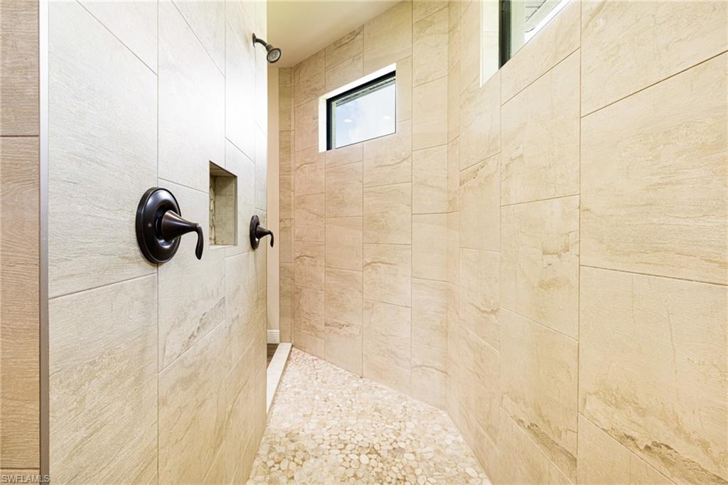 16630 Willow Point Ct Property Photo 22