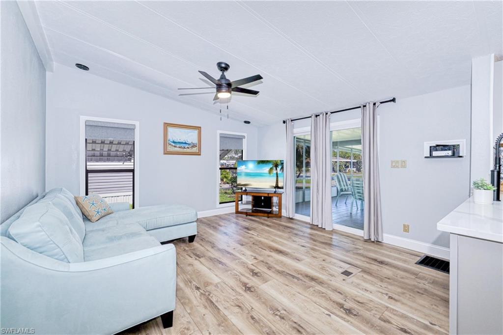 10251 Wales Loop Property Photo 13