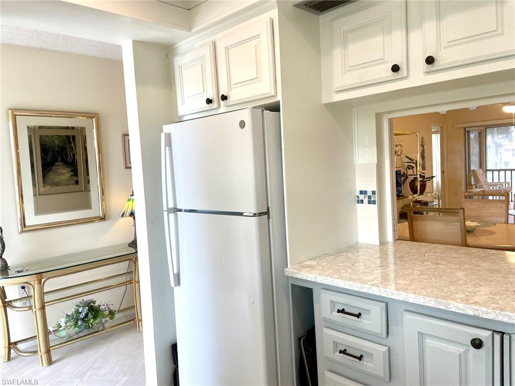 325 Charlemagne Blvd B207 Property Photo 8