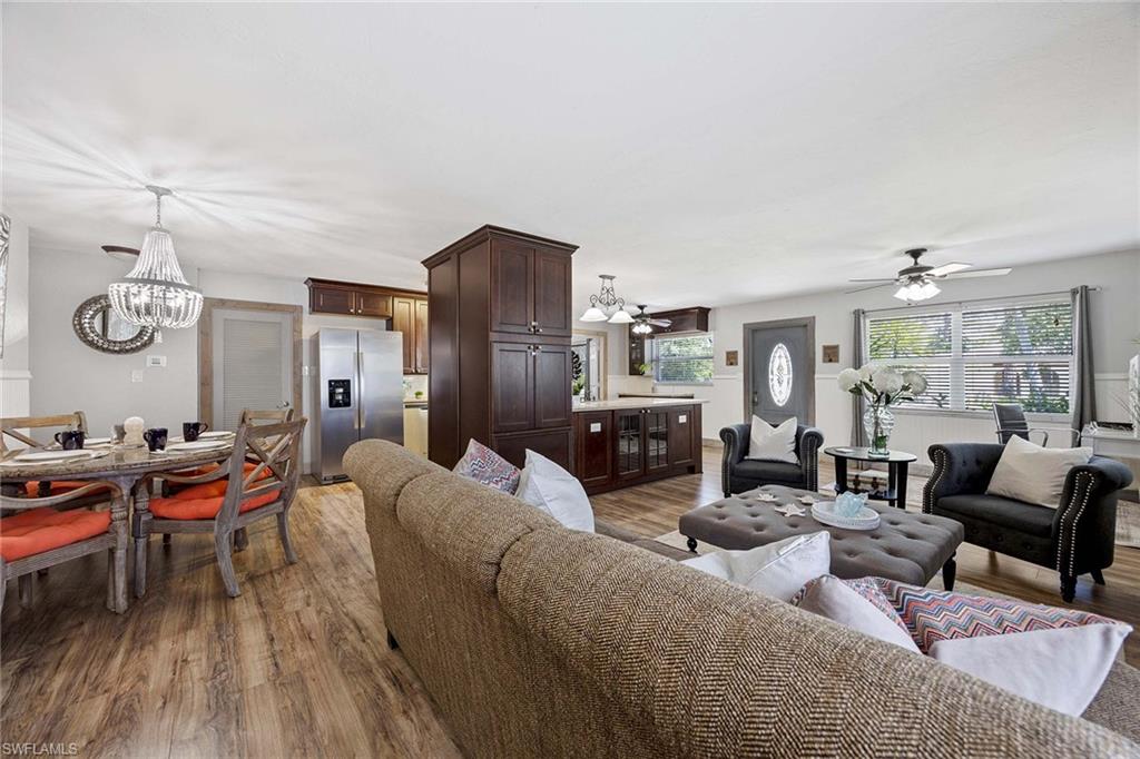 736 94th Ave N Property Photo 15