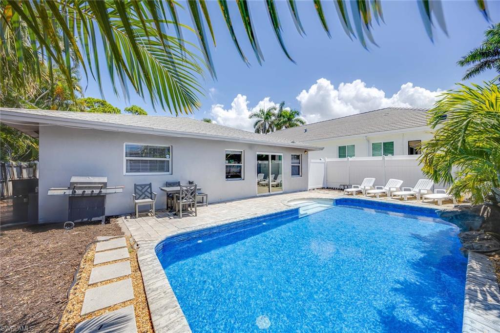 736 94th Ave N Property Photo 28