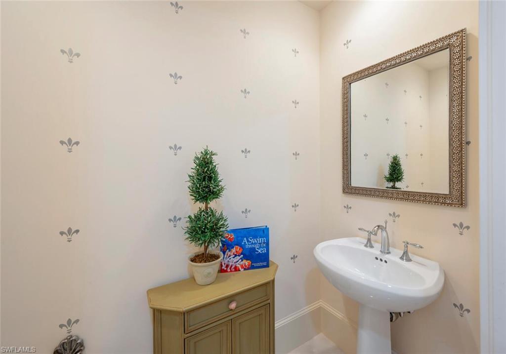 2738 Tiburon Blvd E # B502 Property Photo 31